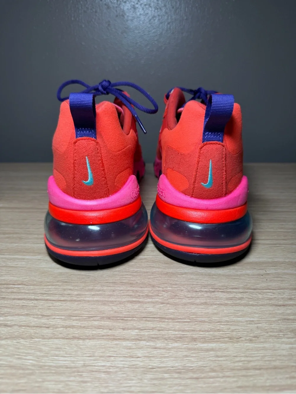 Nike Air Max 270 React 